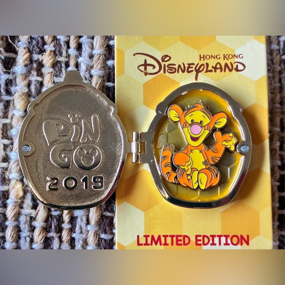 Disneyland Hong Kong Honey Pot Tiger LE600